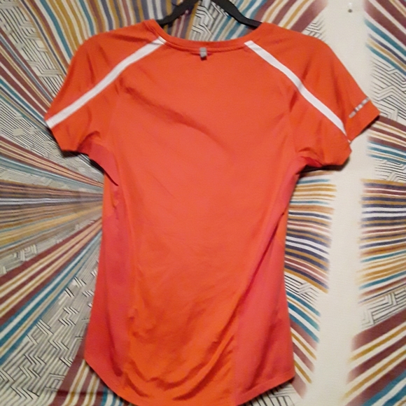 Nike Dri-Fit Womens XS Exercise/Running Teeshirt - Picture 8 of 13